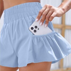 Flowy athletic shorts with pockets - sky blue, xs